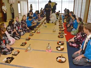 茶道部によるお茶体験