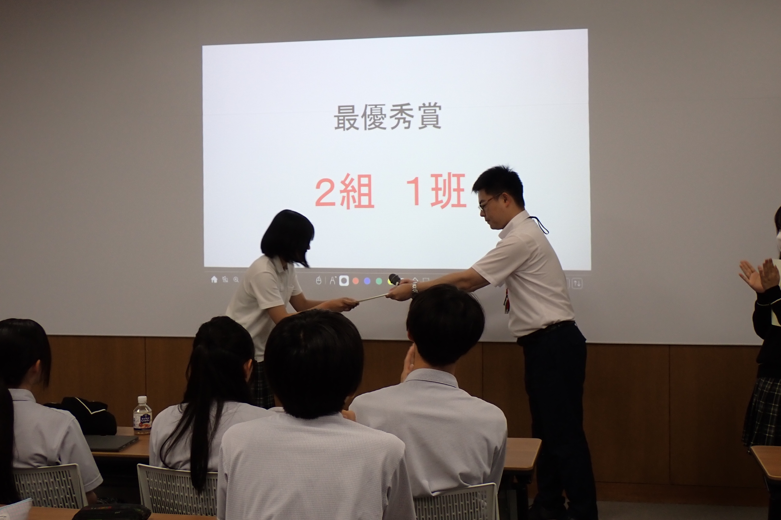 表彰式 (SDGs動画)